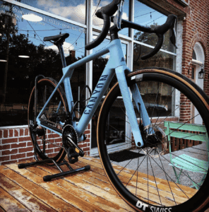 How to Change a Flat – Velo Valets